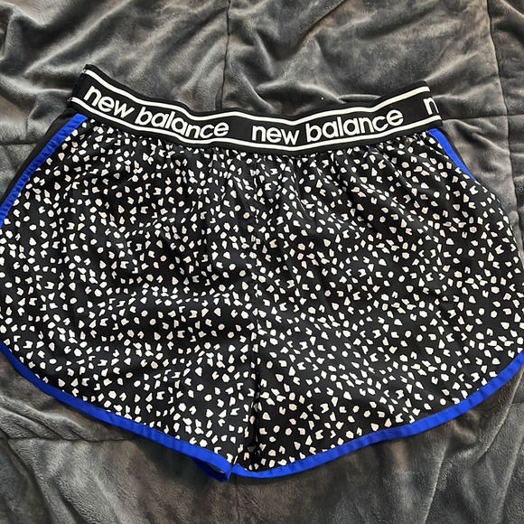 New balance athletic workout shorts - Picture 3 of 3